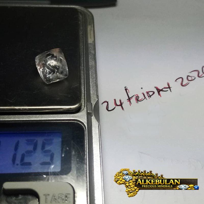 Buy 1 Carat Natural Diamonds – D–F VVS Certified for Sale