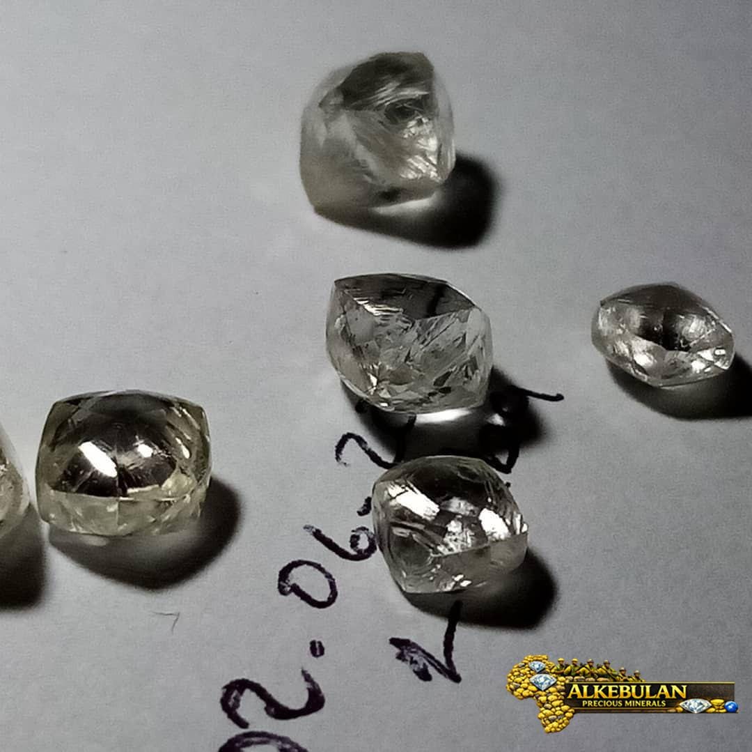 Buy Uncut Diamonds Online – High-Quality Rough Diamonds for Export and Trade