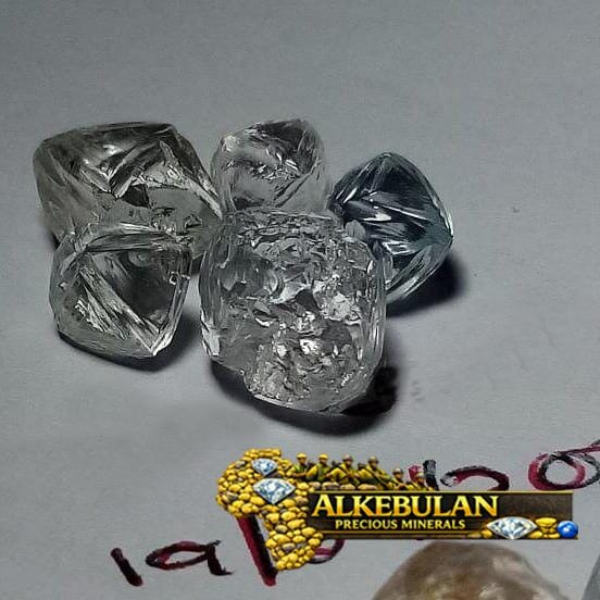 White Diamonds – Brilliant Cut Natural Diamonds for Jewelry and Investment